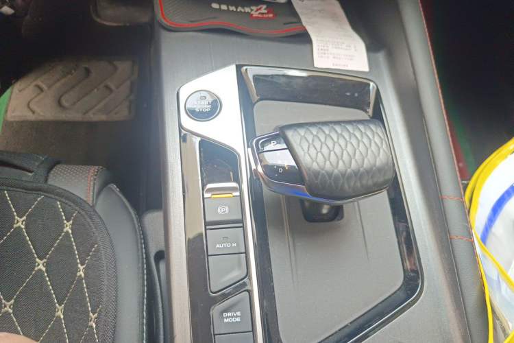 Used CHANGAN OSHAN X7 PLUS 2022 1.5T Blue Whale Edition Automatic Geeker Flagship Model Gear Lever
