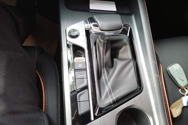 Used CHANGAN OSHAN X7 PLUS 2022 1.5T Blue Whale Edition Automatic Luxury Trim Gear Lever
