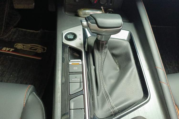 Used CHANGAN OSHAN X7 PLUS 2022 1.5T Blue Whale Edition Automatic Luxury Trim Gear Lever