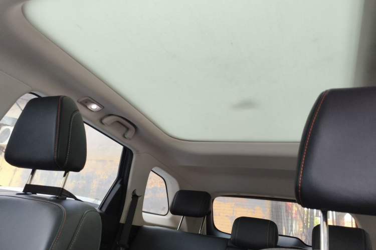 Used CHANGAN OSHAN X7 PLUS 2022 1.5T Blue Whale Edition Automatic Luxury Trim Headliner