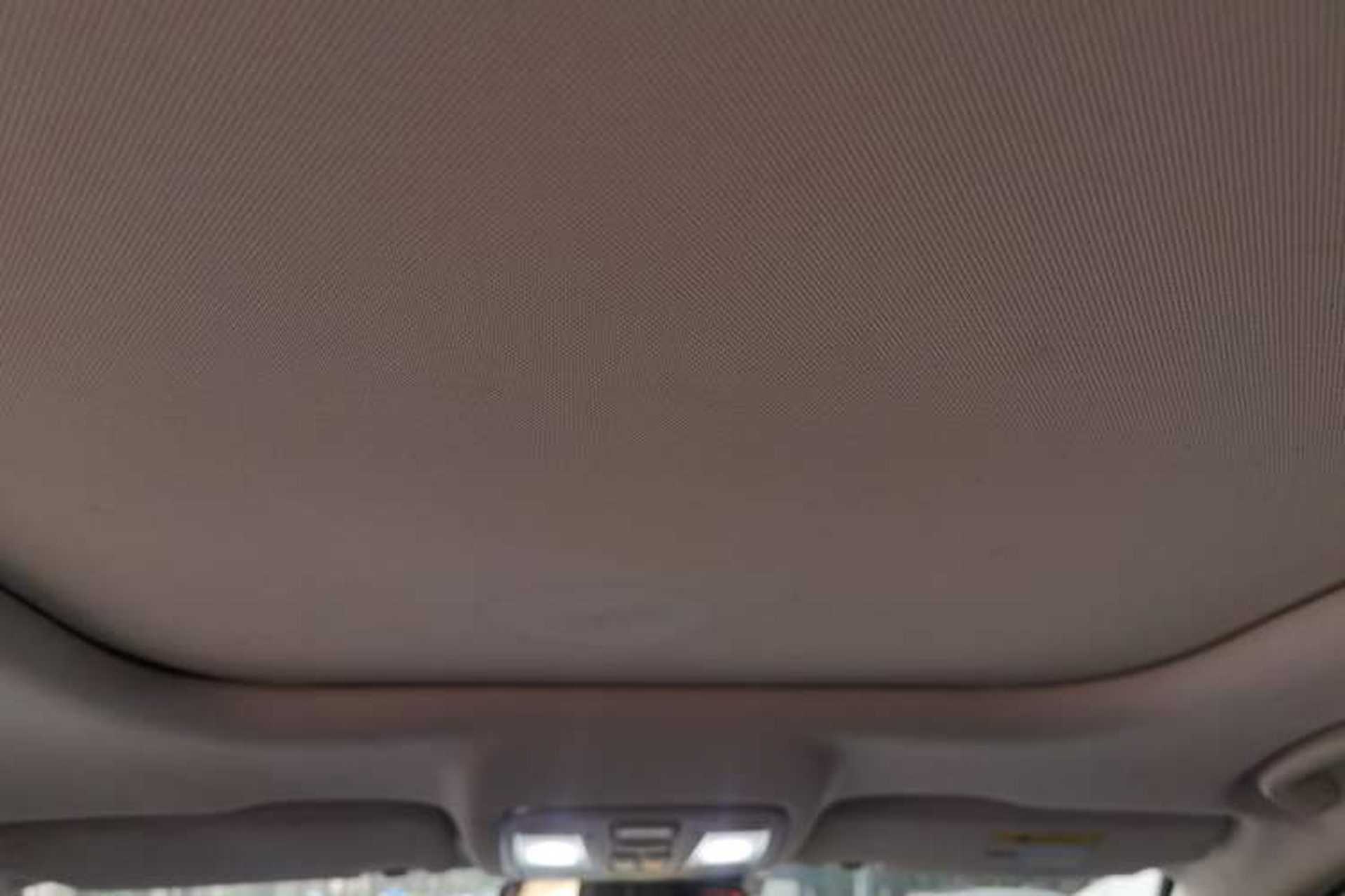 Used CHANGAN OSHAN X7 PLUS 2022 1.5T Blue Whale Edition Automatic Prestige 7-Seater Headliner