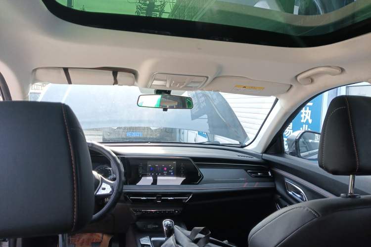 Used CHANGAN OSHAN X7 PLUS 2022 1.5T Manual Luxury Version Headliner