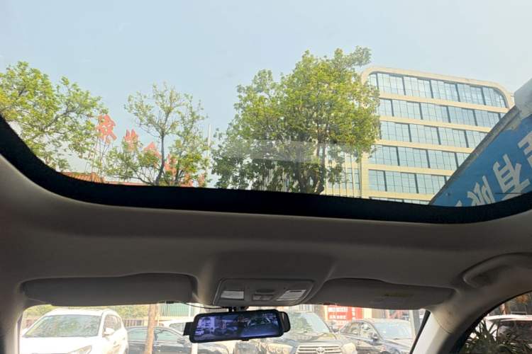 Used CHANGAN OSHAN X7 PLUS 2022 1.5T Blue Whale Edition Automatic Luxury 7-Seater Headliner