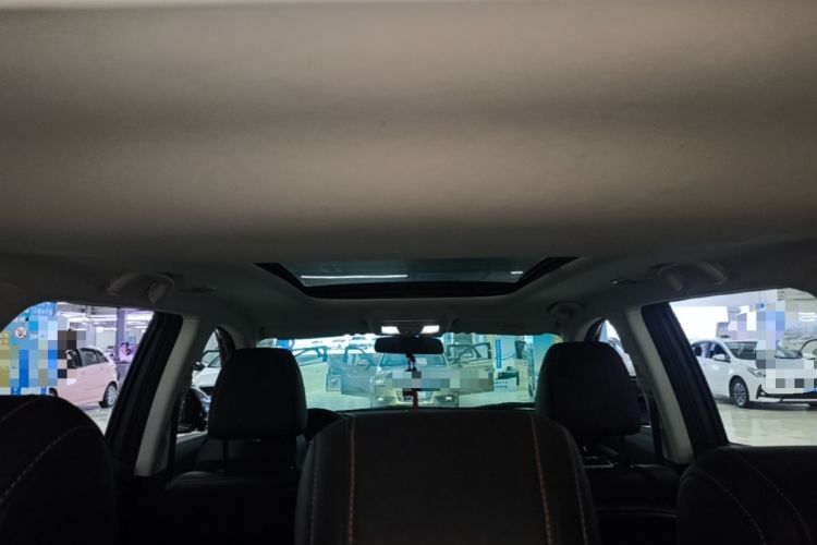 Used CHANGAN OSHAN X7 PLUS 2022 1.5T Blue Whale Edition Automatic Prestige Version Headliner