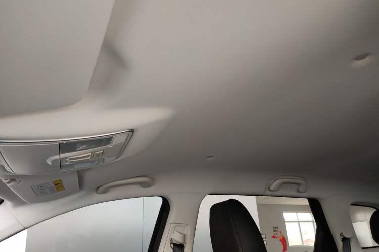 Used CHANGAN OSHAN X7 PLUS 2022 1.5T Manual Luxury Version Headliner