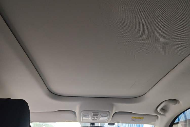 Used CHANGAN OSHAN X7 PLUS 2022 1.5T Blue Whale Edition Automatic Prestige Version Headliner