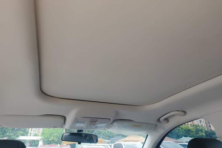 Used CHANGAN OSHAN X7 PLUS 2022 1.5T Blue Whale Edition Automatic Prestige Version Headliner