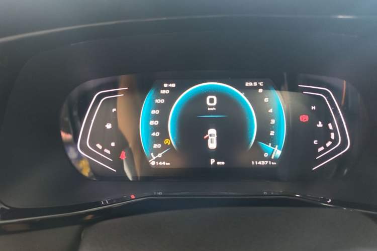 Used CHANGAN OSHAN X7 PLUS 2022 1.5T Automatic LeYou Edition Instrument Cluster