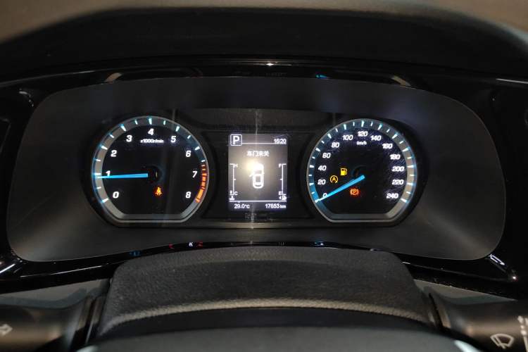 Used CHANGAN OSHAN X7 PLUS 2022 1.5T Blue Whale Edition Automatic Luxury Trim Instrument Cluster