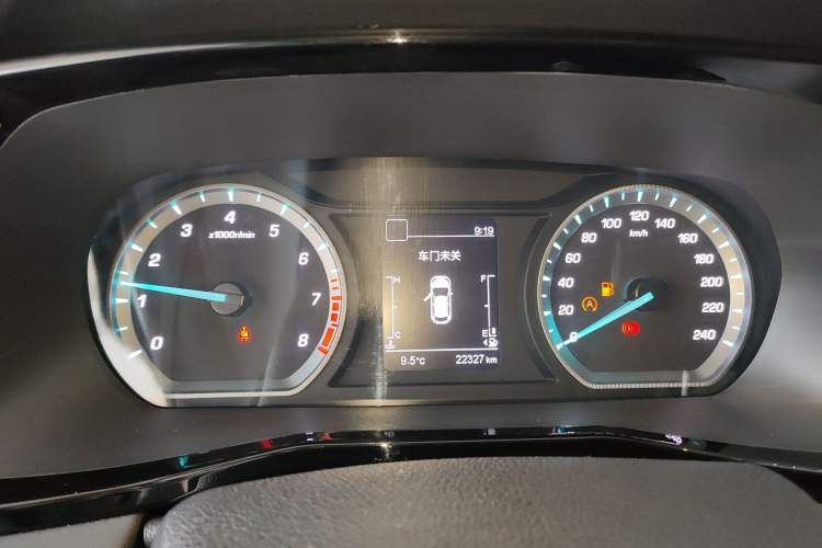 Used CHANGAN OSHAN X7 PLUS 2022 1.5T Manual Luxury Version Instrument Cluster