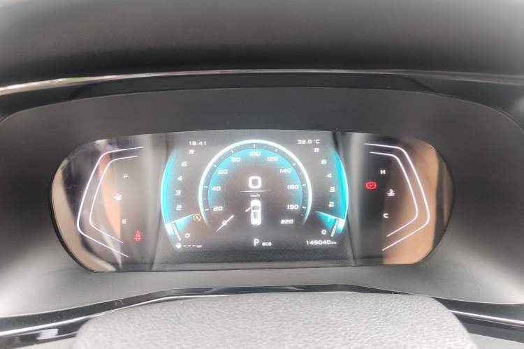 Used CHANGAN OSHAN X7 PLUS 2022 1.5T Blue Whale Edition Automatic Prestige 7-Seater Instrument Cluster