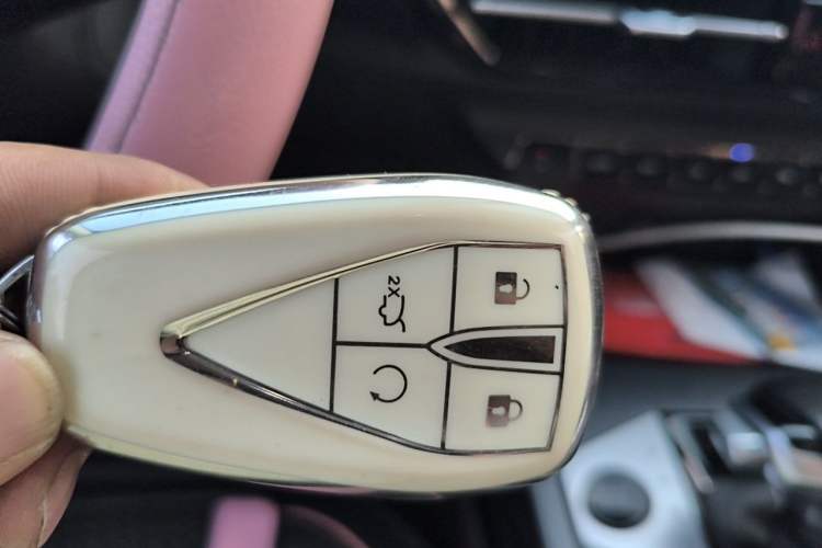 Used CHANGAN OSHAN X7 PLUS 2022 1.5T Blue Whale Edition Automatic Luxury Version Interior 1
