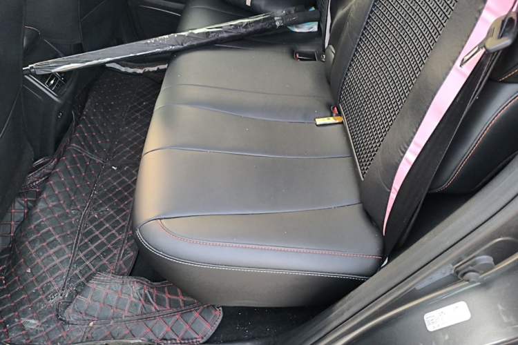 Used CHANGAN OSHAN X7 PLUS 2022 1.5T Blue Whale Edition Automatic Luxury Version Interior 4