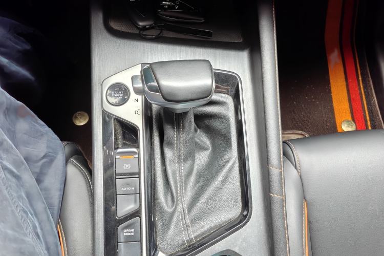 Used CHANGAN OSHAN X7 PLUS 2022 1.5T Blue Whale Edition Automatic Prestige Version Interior 4