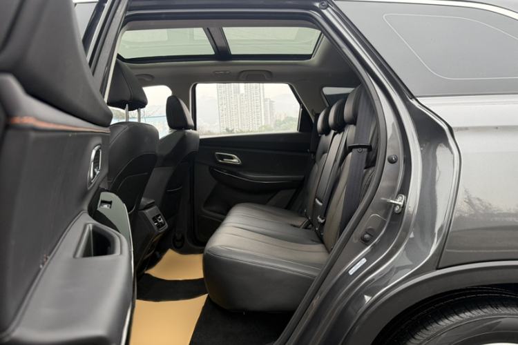 Used CHANGAN OSHAN X7 PLUS 2022 1.5T Blue Whale Edition Automatic ZhiZun Model Interior 8