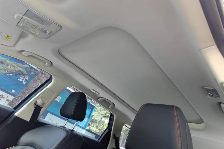 Used CHANGAN OSHAN X7 PLUS 2022 1.5T Blue Whale Edition Automatic Prestige Version Interior 8