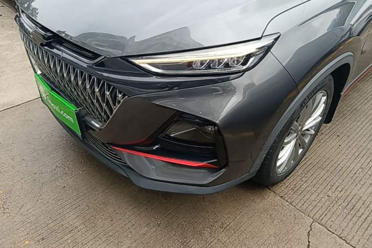 Used CHANGAN OSHAN X7 PLUS 2022 1.5T Blue Whale Edition Automatic Prestige Version Left Front Headlight