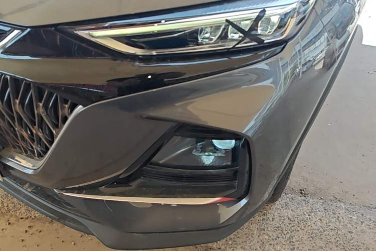 Used CHANGAN OSHAN X7 PLUS 2022 1.5T Blue Whale Edition Automatic Luxury Trim Left Front Headlight
