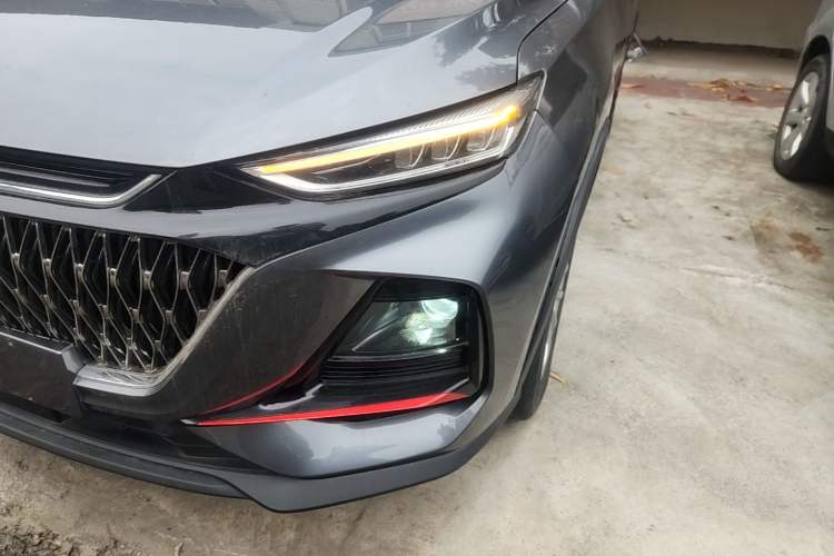 Used CHANGAN OSHAN X7 PLUS 2022 1.5T Blue Whale Edition Automatic Prestige 7-Seater Left Front Headlight
