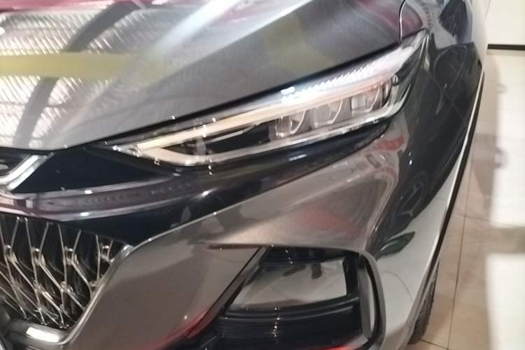 Used CHANGAN OSHAN X7 PLUS 2022 1.5T Blue Whale Edition Automatic ZhiZun Model Left Front Headlight
