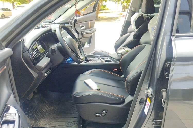 Used CHANGAN OSHAN X7 PLUS 2022 1.5T Blue Whale Edition Automatic Prestige 7-Seater Left Front Seat