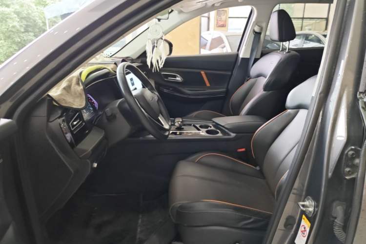 Used CHANGAN OSHAN X7 PLUS 2022 1.5T Blue Whale Edition Automatic ZhiZun Model Left Front Seat