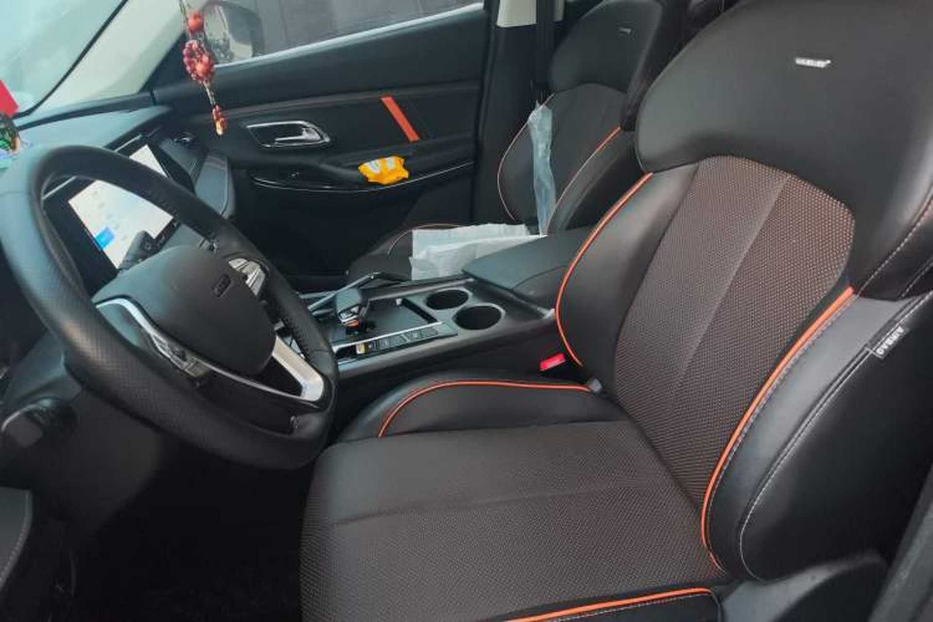 Used CHANGAN OSHAN X7 PLUS 2022 1.5T Blue Whale Edition Automatic Smart Luxury 7-Seater Left Front Seat