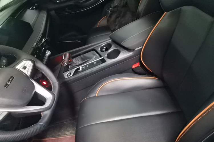 Used CHANGAN OSHAN X7 PLUS 2022 1.5T Blue Whale Edition Automatic Prestige Version Left Front Seat