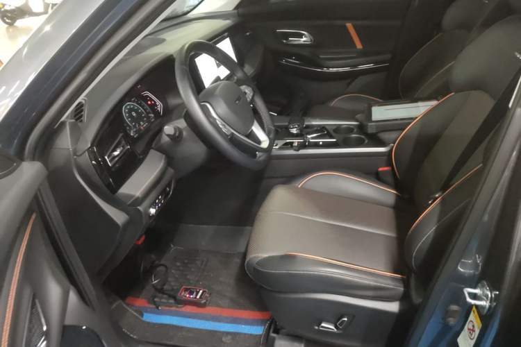 Used CHANGAN OSHAN X7 PLUS 2022 1.5T Blue Whale Edition Automatic ZhiZun Model Left Front Seat