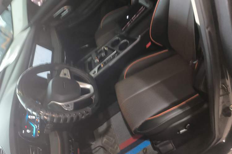 Used CHANGAN OSHAN X7 PLUS 2022 1.5T Blue Whale Edition Automatic Geeker Flagship Model Left Front Seat