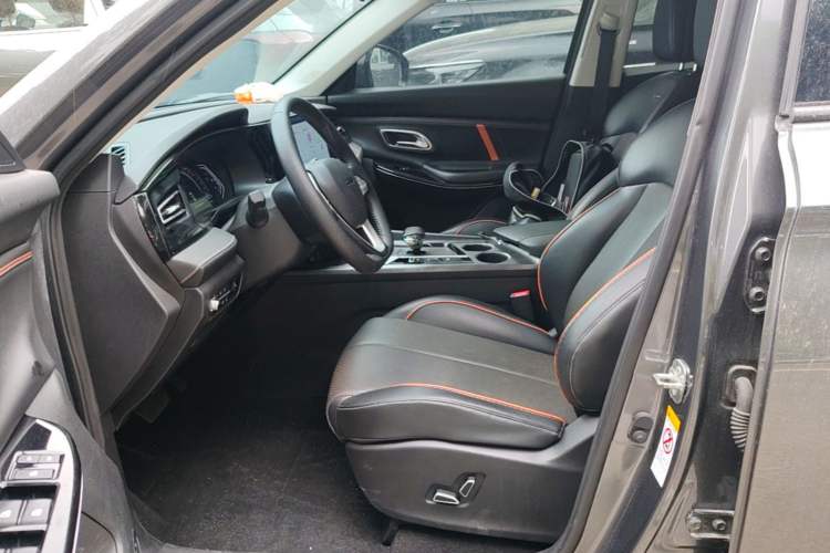 Used CHANGAN OSHAN X7 PLUS 2022 1.5T Blue Whale Edition Automatic ZhiZun Model Left Front Seat
