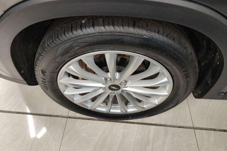 Used CHANGAN OSHAN X7 PLUS 2022 1.5T Blue Whale Edition Automatic Luxury Trim Left Front Wheel Hub