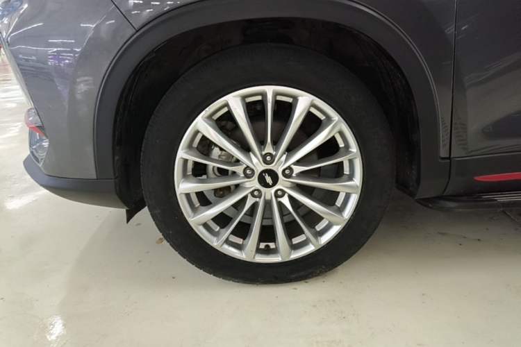 Used CHANGAN OSHAN X7 PLUS 2022 1.5T Blue Whale Edition Automatic Prestige Version Left Front Wheel Hub