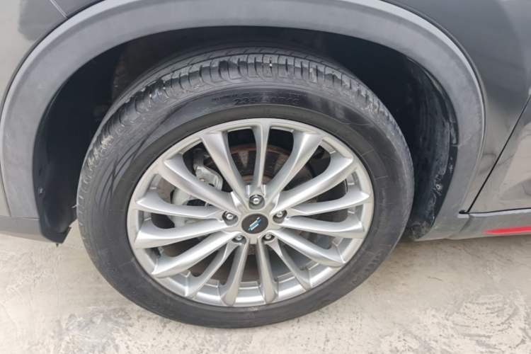 Used CHANGAN OSHAN X7 PLUS 2022 1.5T Blue Whale Edition Automatic Prestige Version Left Front Wheel Hub