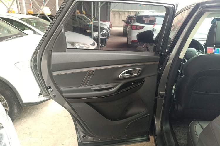 Used CHANGAN OSHAN X7 PLUS 2022 1.5T Blue Whale Edition Automatic Luxury Trim Left Rear Door Interior