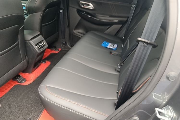 Used CHANGAN OSHAN X7 PLUS 2022 1.5T Blue Whale Edition Automatic Prestige Version Left Rear Seat
