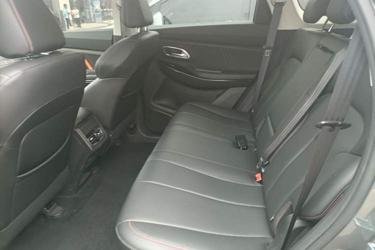 Used CHANGAN OSHAN X7 PLUS 2022 1.5T Blue Whale Edition Automatic Prestige Version Left Rear Seat