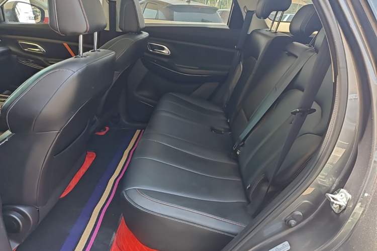 Used CHANGAN OSHAN X7 PLUS 2022 1.5T Blue Whale Edition Automatic Luxury Trim Left Rear Seat