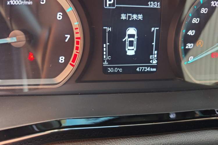Used CHANGAN OSHAN X7 PLUS 2022 1.5T Blue Whale Edition Automatic Luxury Trim Odometer Close Up