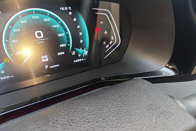 Used CHANGAN OSHAN X7 PLUS 2022 1.5T Blue Whale Edition Automatic Prestige Version Odometer Close Up