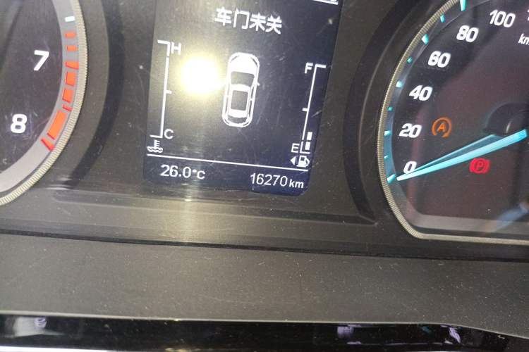 Used CHANGAN OSHAN X7 PLUS 2022 1.5T Blue Whale Edition Automatic Luxury Trim Odometer Close Up