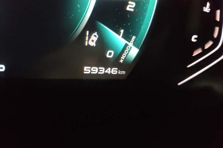 Used CHANGAN OSHAN X7 PLUS 2022 1.5T Blue Whale Edition Automatic Prestige Version Odometer Close Up