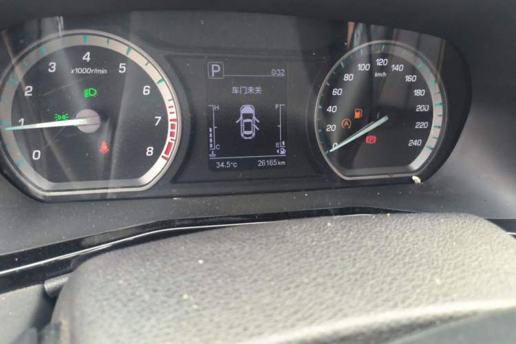 Used CHANGAN OSHAN X7 PLUS 2022 1.5T Blue Whale Edition Automatic Luxury Trim Odometer Close Up