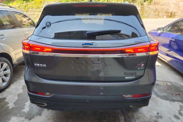 Used CHANGAN OSHAN X7 PLUS 2022 1.5T Blue Whale Edition Automatic Prestige 7-Seater Rear