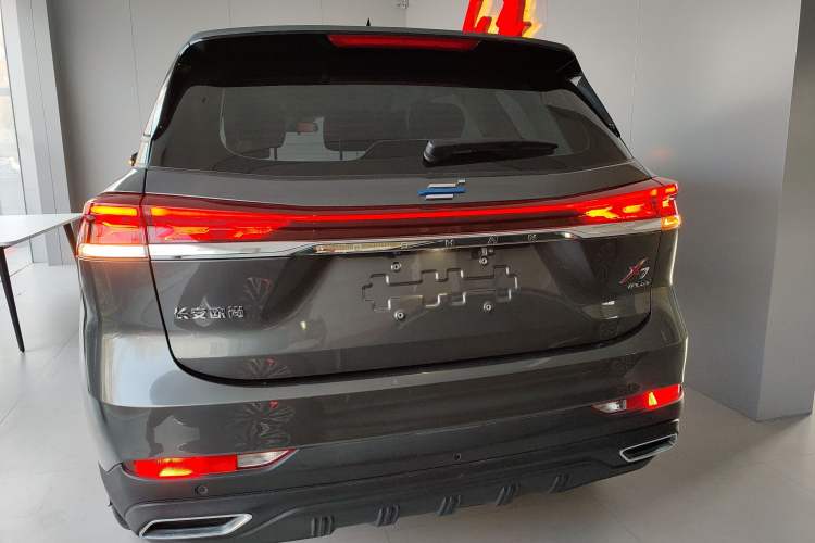 Used CHANGAN OSHAN X7 PLUS 2022 1.5T Manual Luxury Version Rear