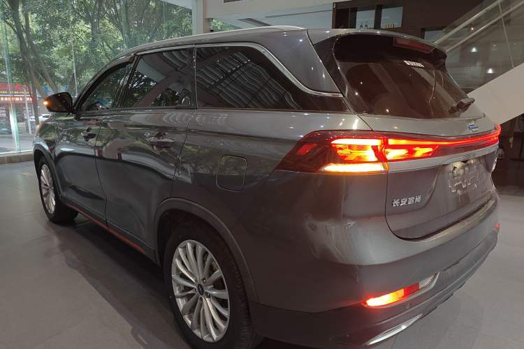 Used CHANGAN OSHAN X7 PLUS 2022 1.5T Blue Whale Edition Automatic Geeker Flagship Model Rear Left 45 Deg