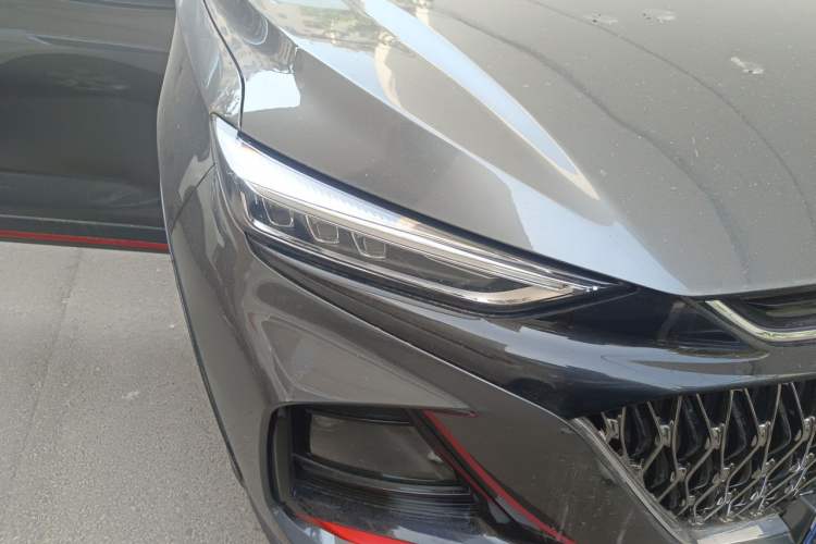 Used CHANGAN OSHAN X7 PLUS 2022 1.5T Blue Whale Edition Automatic Geeker Flagship Model Right Front Headlight