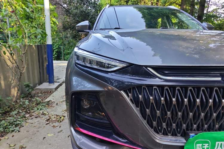 Used CHANGAN OSHAN X7 PLUS 2022 1.5T Blue Whale Edition Automatic Geeker Flagship Model Right Front Headlight