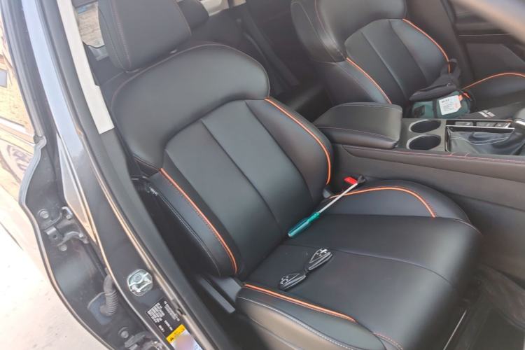 Used CHANGAN OSHAN X7 PLUS 2022 1.5T Blue Whale Edition Automatic Prestige Version Right Front Seat