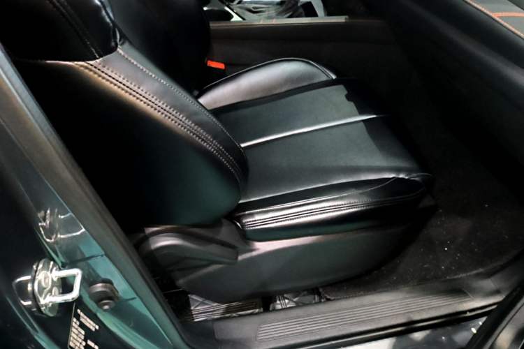 Used CHANGAN OSHAN X7 PLUS 2022 1.5T Blue Whale Edition Automatic Luxury Version Right Front Seat